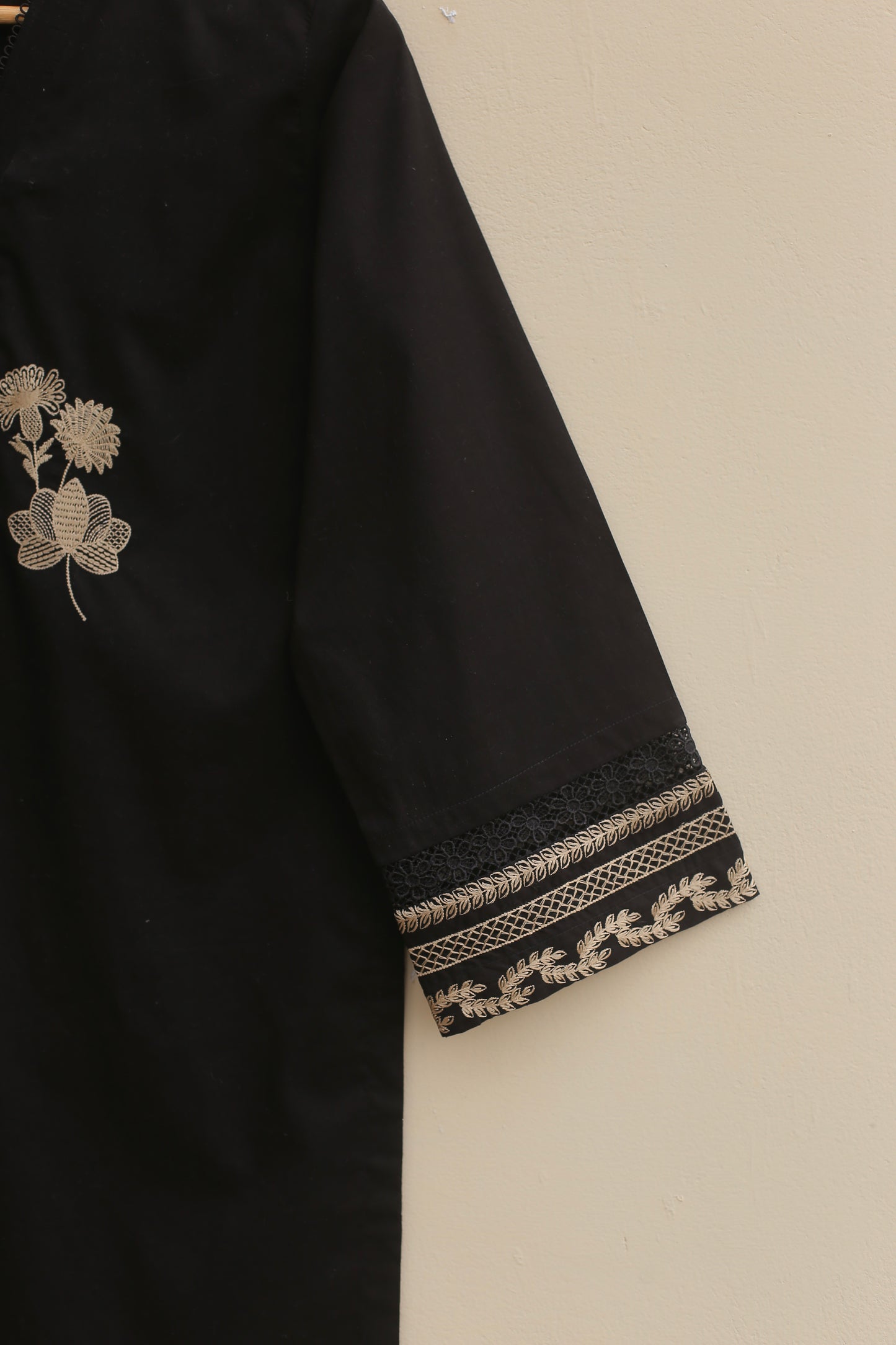 Black Embroidered Kurta