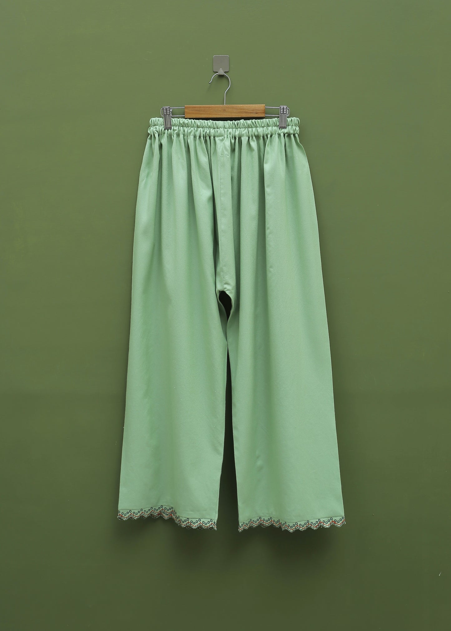Pista Embroidered Suit