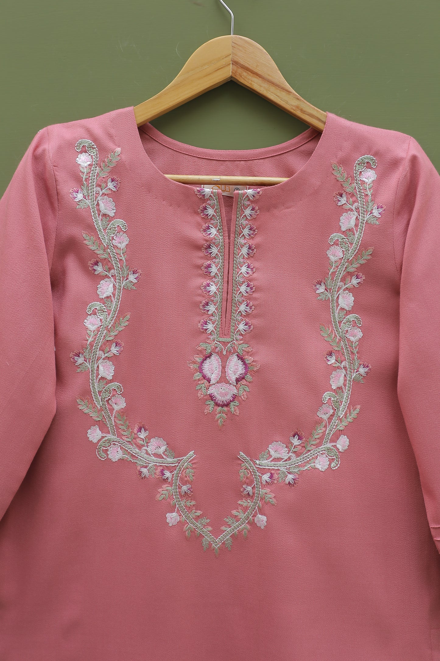 Rose Embroidered Kurta