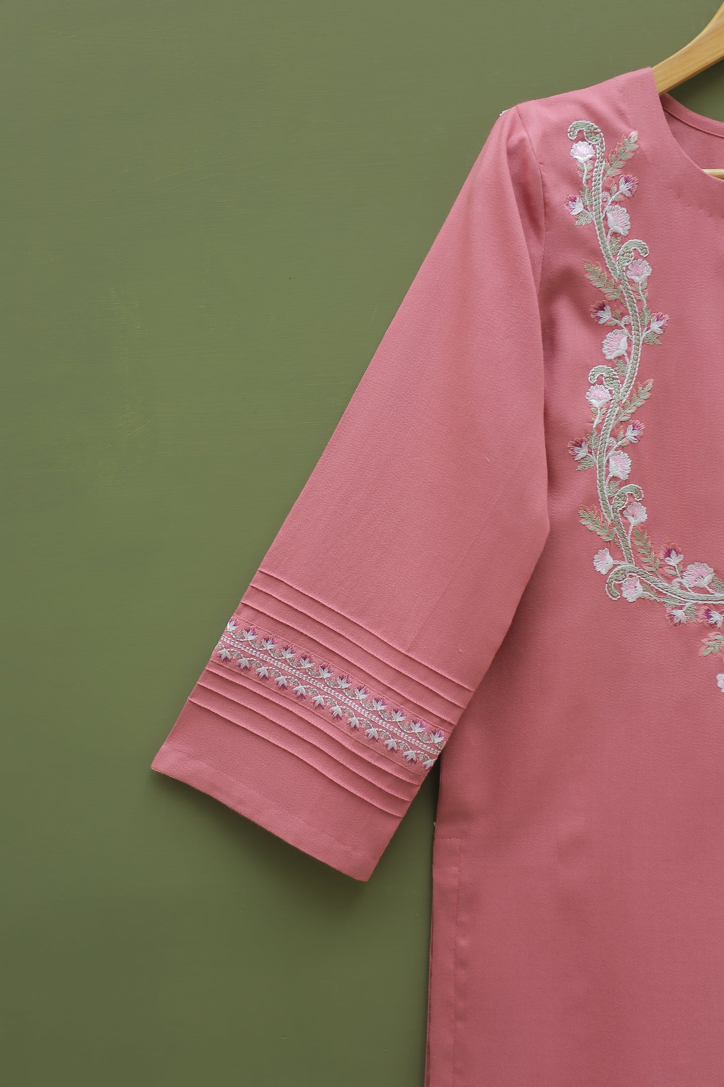Rose Embroidered Kurta