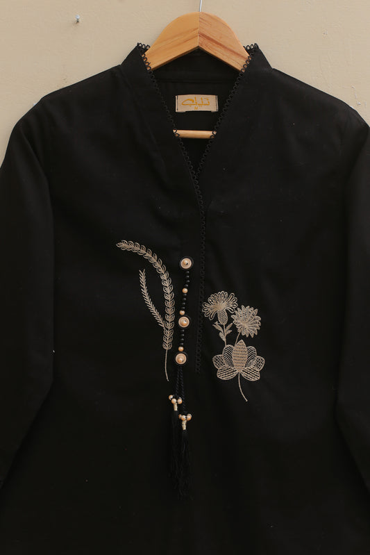 Black Embroidered Kurta